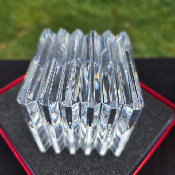 Baccarat Crystal Ribbed Grooved Cube Block Paperweight Display w/Original Box - Picture 3 of 13